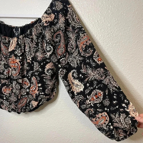 ☀️Windsor Free Sprit Off Shoulder Paisley Crop Top - Picture 5 of 9